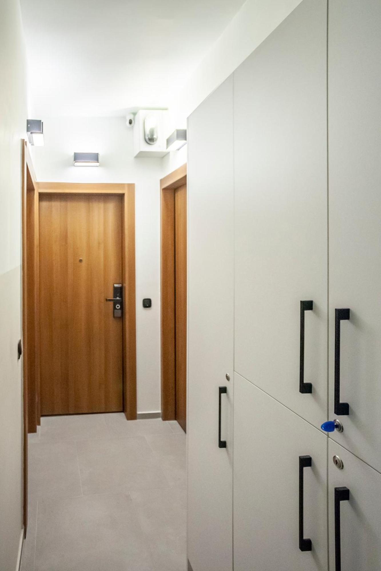 Mazi Rooms Charilaou 2,3 테살로니키 외부 사진